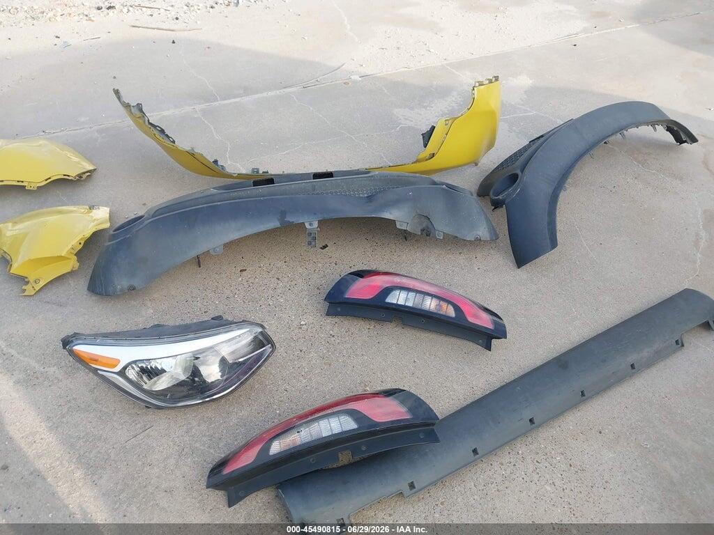 KNDJP3A52E7036279 2014 KIA SOUL photo no. 12