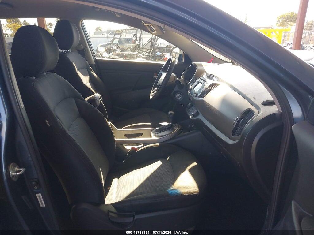 KNDPB3AC4E7564087 2014 KIA SPORTAGE photo no. 5