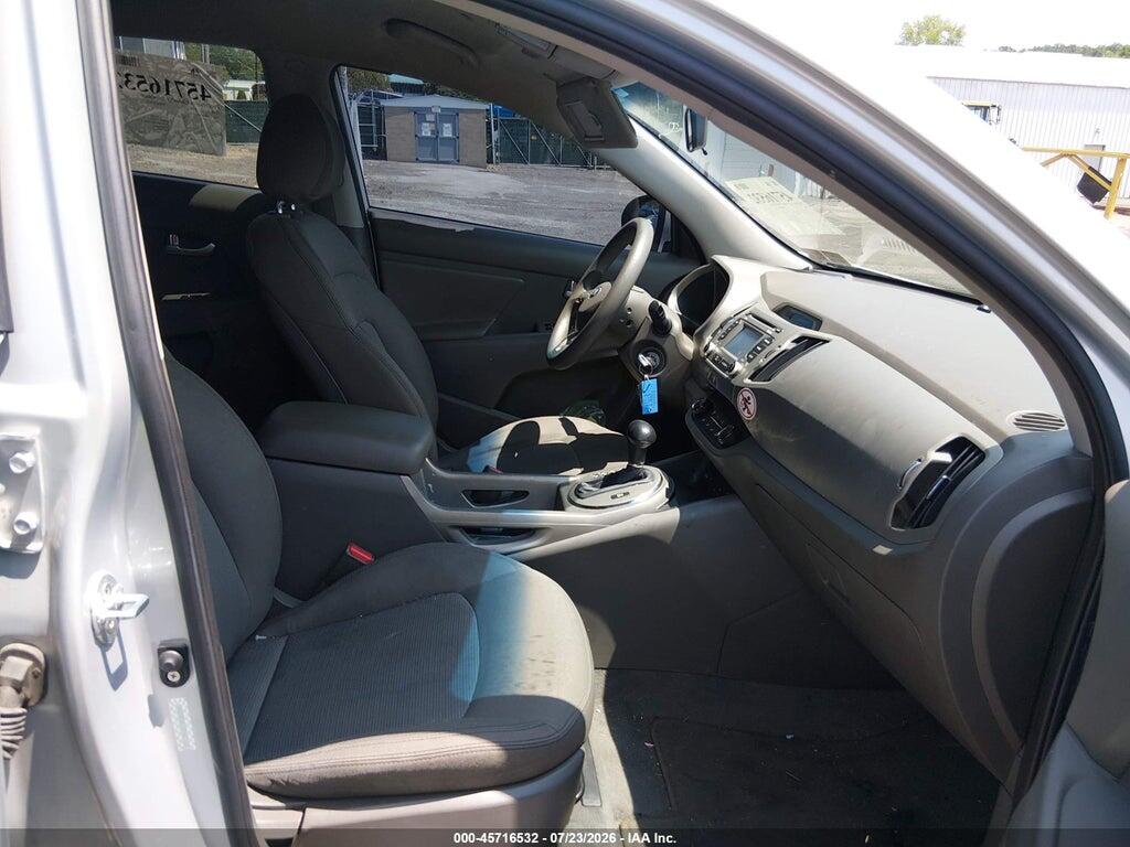KNDPBCAC1E7647153 2014 KIA SPORTAGE photo no. 5