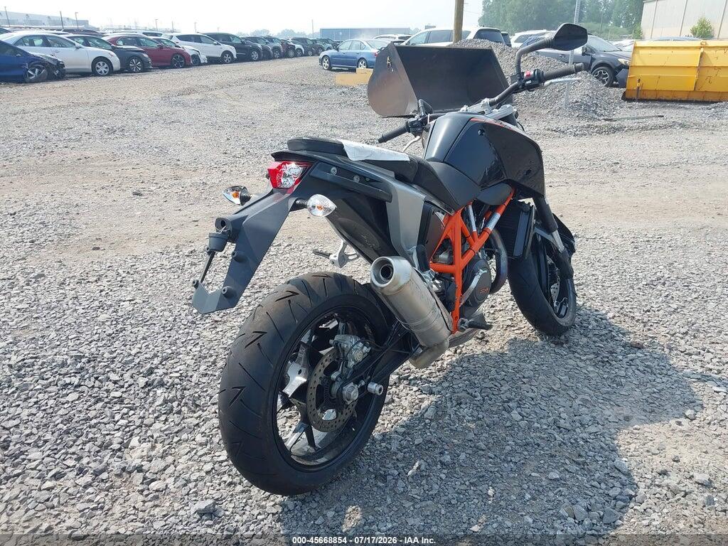 VBKLDT404EM761318 2014 KTM 690 photo no. 4
