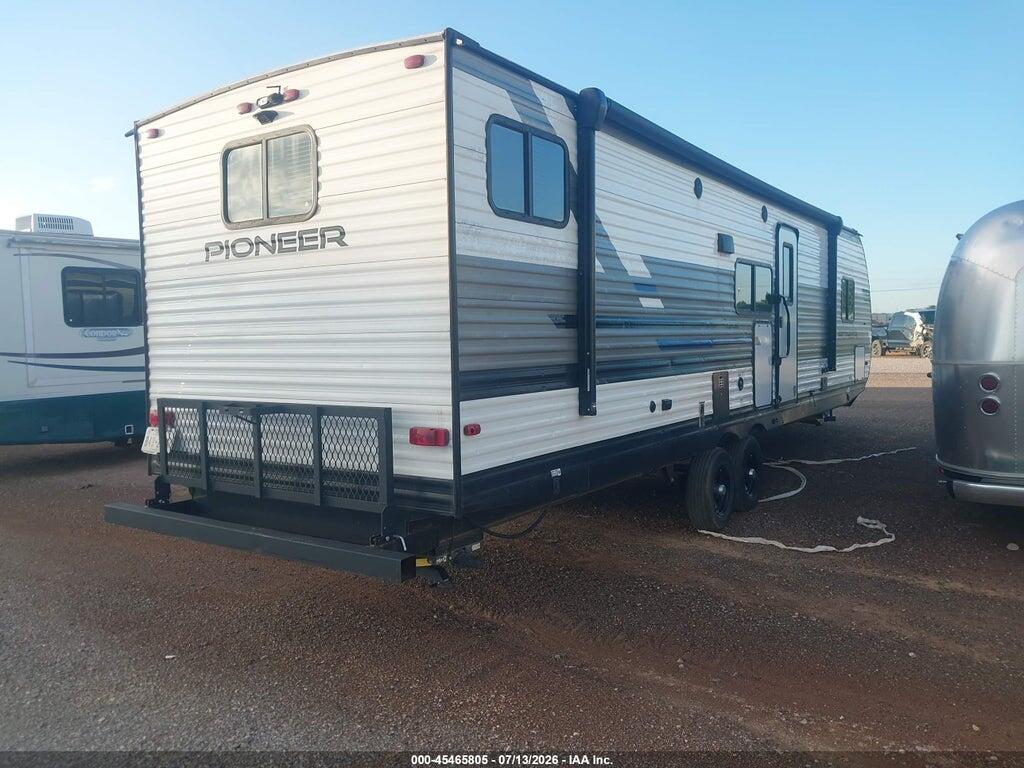 5SFPB3724ME457496 2021 HEARTLAND RV PIONEER photo no. 4