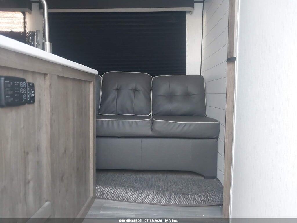 5SFPB3724ME457496 2021 HEARTLAND RV PIONEER photo no. 5