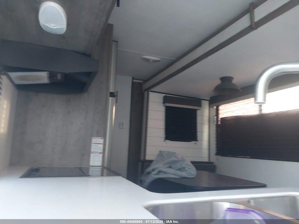 5SFPB3724ME457496 2021 HEARTLAND RV PIONEER photo no. 8