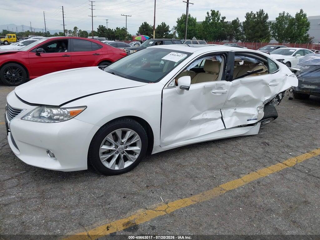 JTHBW1GG2E2066026 2014 LEXUS ES 300H photo no. 2