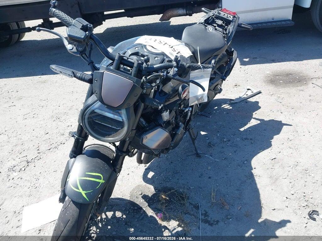 JH2SC8012MK300017 2021 HONDA CB1000 photo no. 2