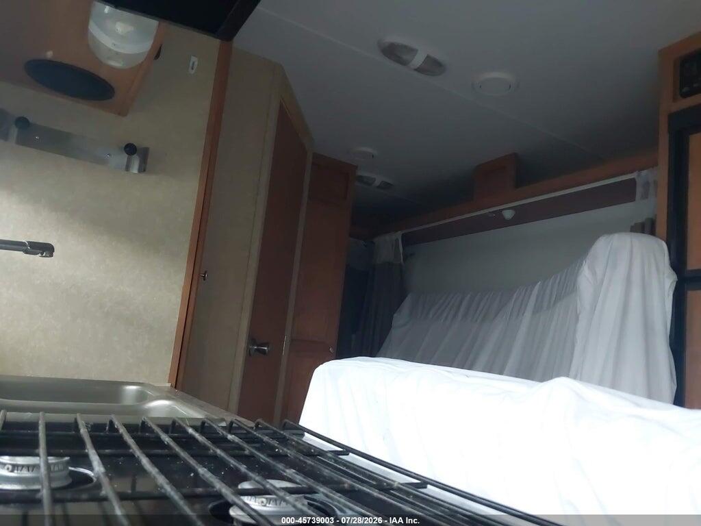 4X4TRLY25BD109988 2011 FOREST RIVER ROCKWOOD ROO photo no. 5