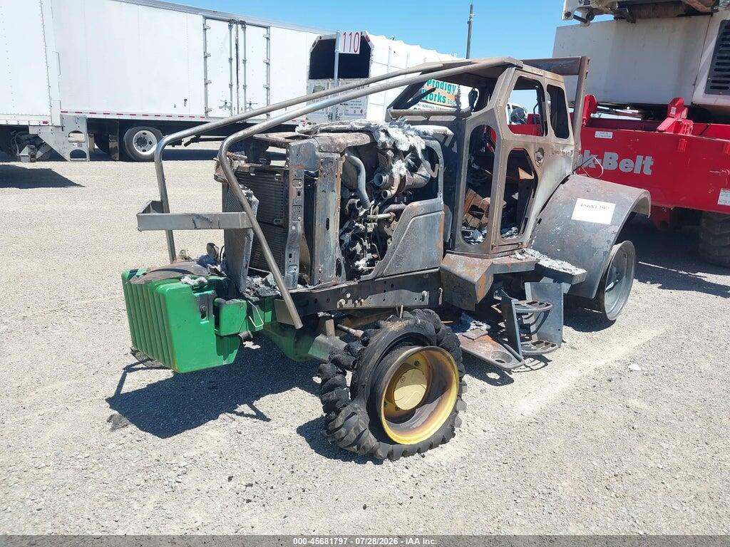 1L06125MCFD831998 2016 JOHN DEERE 6125M TRACTOR photo no. 2