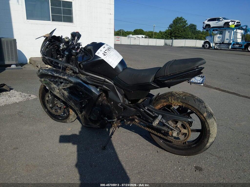 JKAEXEE11GDA22735 2016 KAWASAKI EX650 photo no. 3