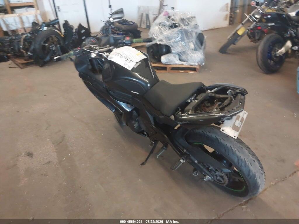 JKAEXEF10GDA25432 2016 KAWASAKI EX650 photo no. 3