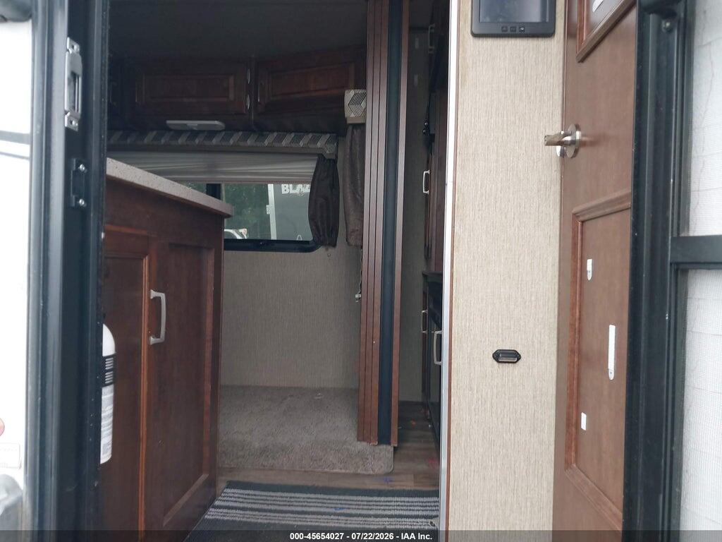 4YDT32427HB453072 2017 KEYSTONE OTHER photo no. 5