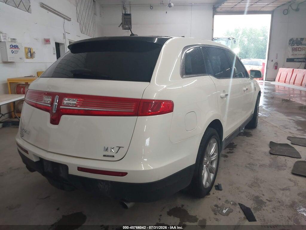2LMHJ5ATXEBL51462 2014 LINCOLN MKT photo no. 4