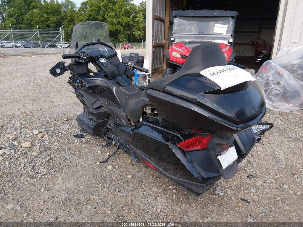 JH2SC7954MK301749 2021 HONDA GL1800 photo no. 3