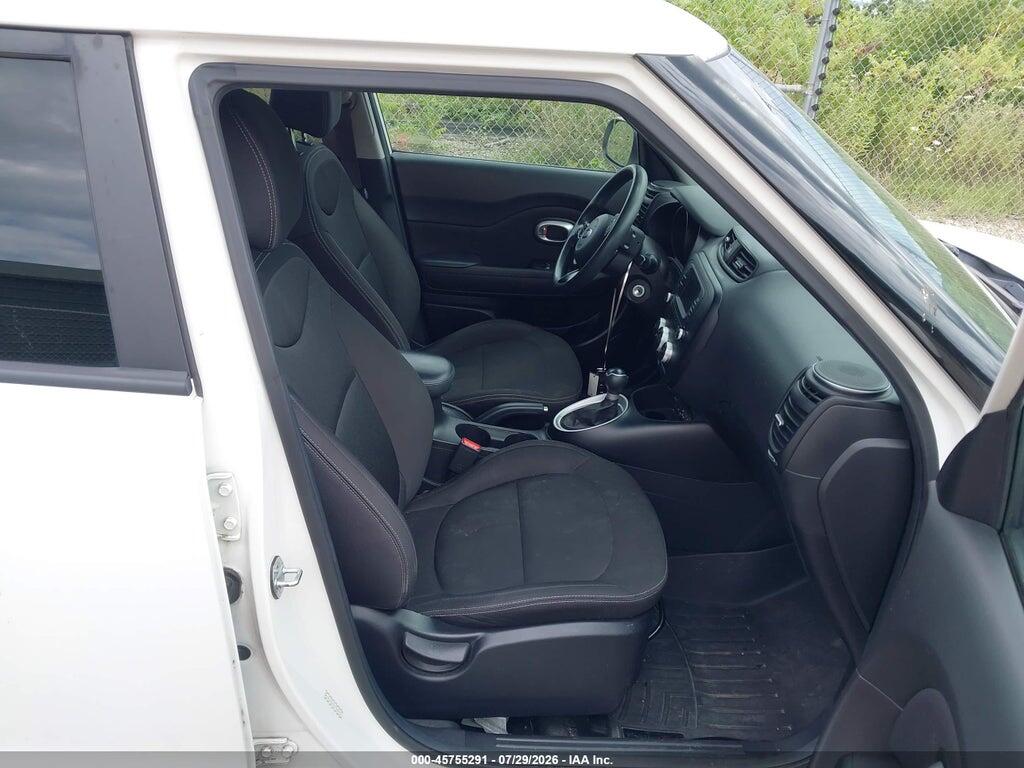 KNDJN2A24H7468432 2017 KIA SOUL photo no. 5