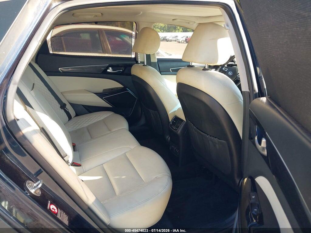 KNALC4J18H5060414 2017 KIA CADENZA photo no. 8
