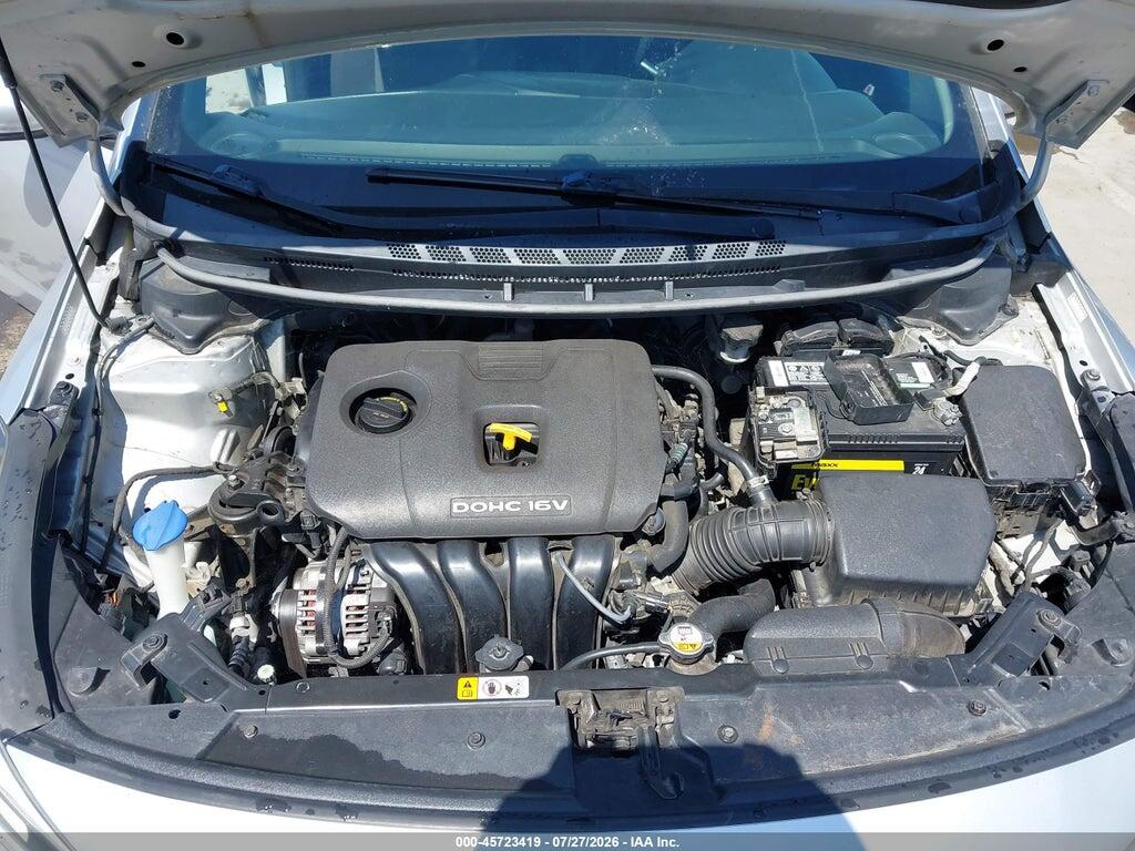 3KPFK4A76HE057538 2017 KIA FORTE photo no. 10