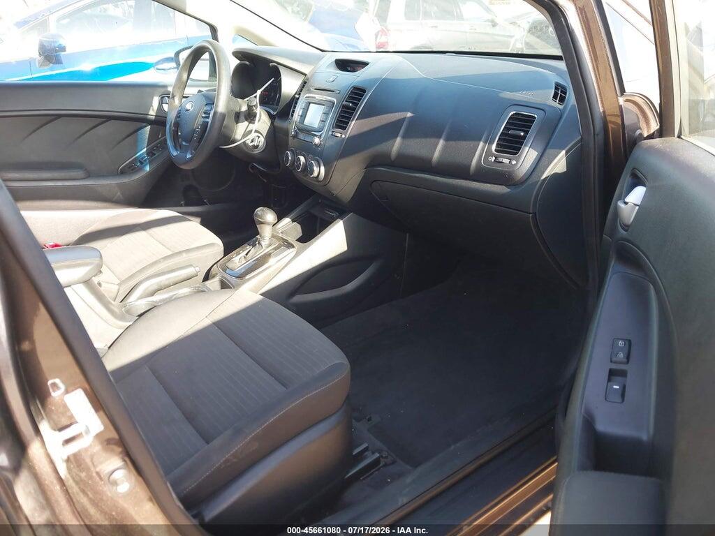 3KPFL4A78HE074550 2017 KIA FORTE photo no. 5