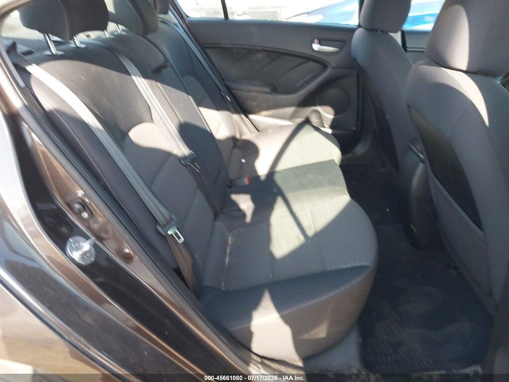 3KPFL4A78HE074550 2017 KIA FORTE photo no. 8