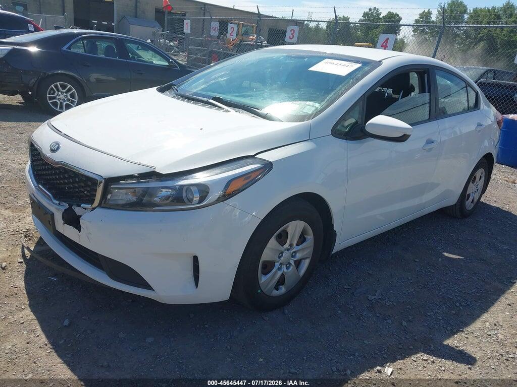 3KPFK4A72HE089287 2017 KIA FORTE photo no. 2