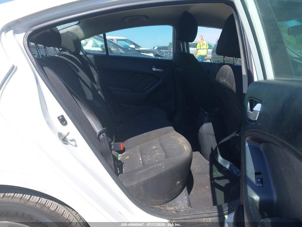 3KPFK4A72HE089287 2017 KIA FORTE photo no. 8