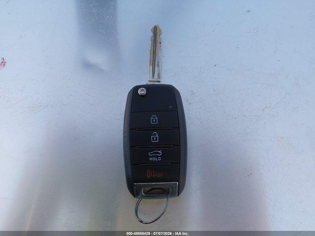 3KPFK4A79HE059218 2017 KIA FORTE photo no. 11