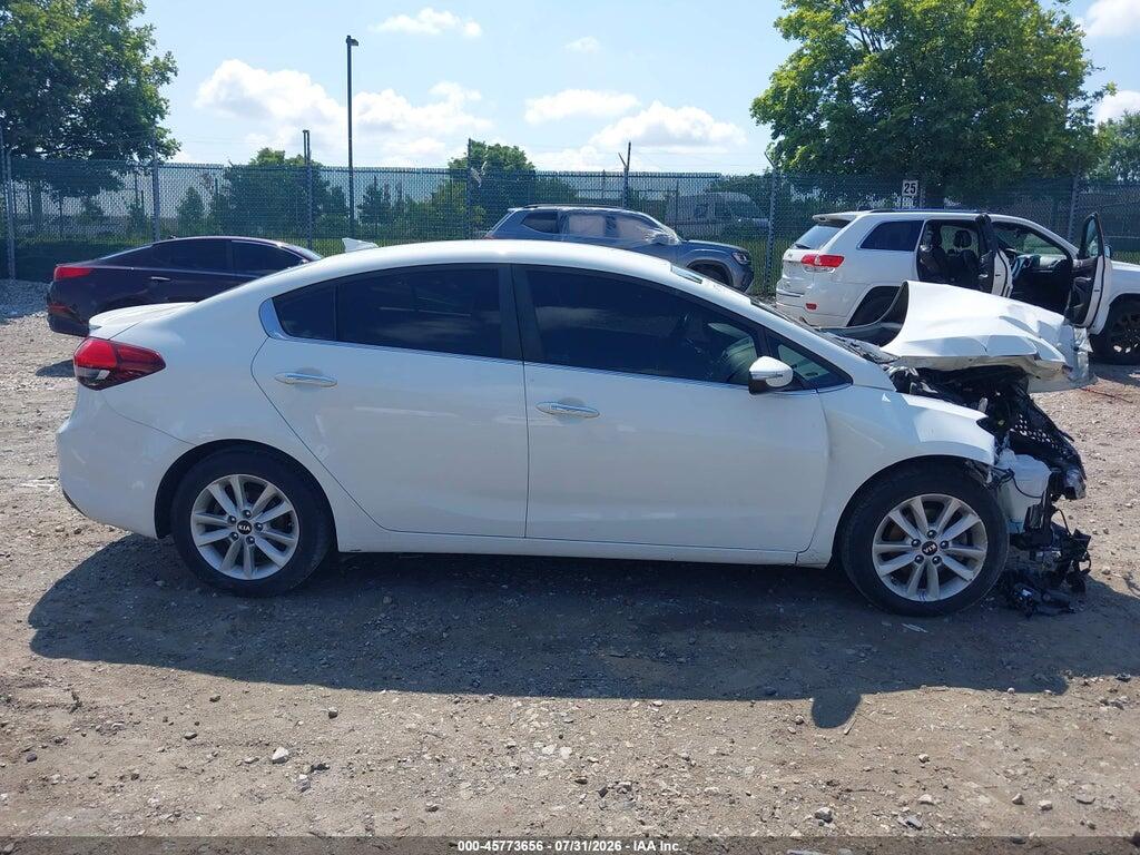 3KPFL4A76HE102765 2017 KIA FORTE photo no. 12