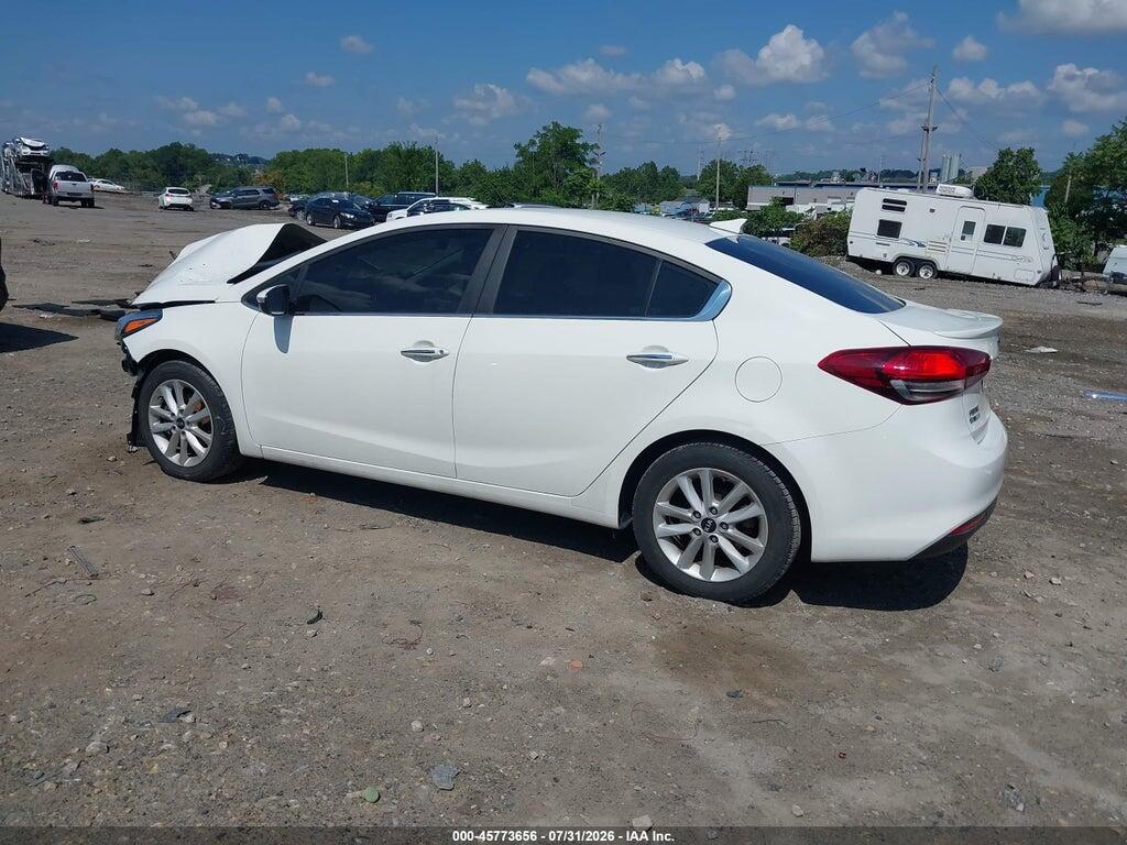 3KPFL4A76HE102765 2017 KIA FORTE photo no. 3