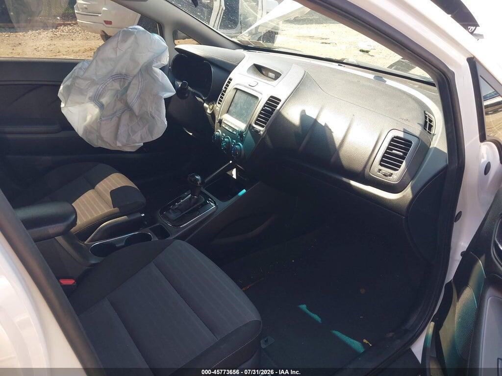 3KPFL4A76HE102765 2017 KIA FORTE photo no. 5