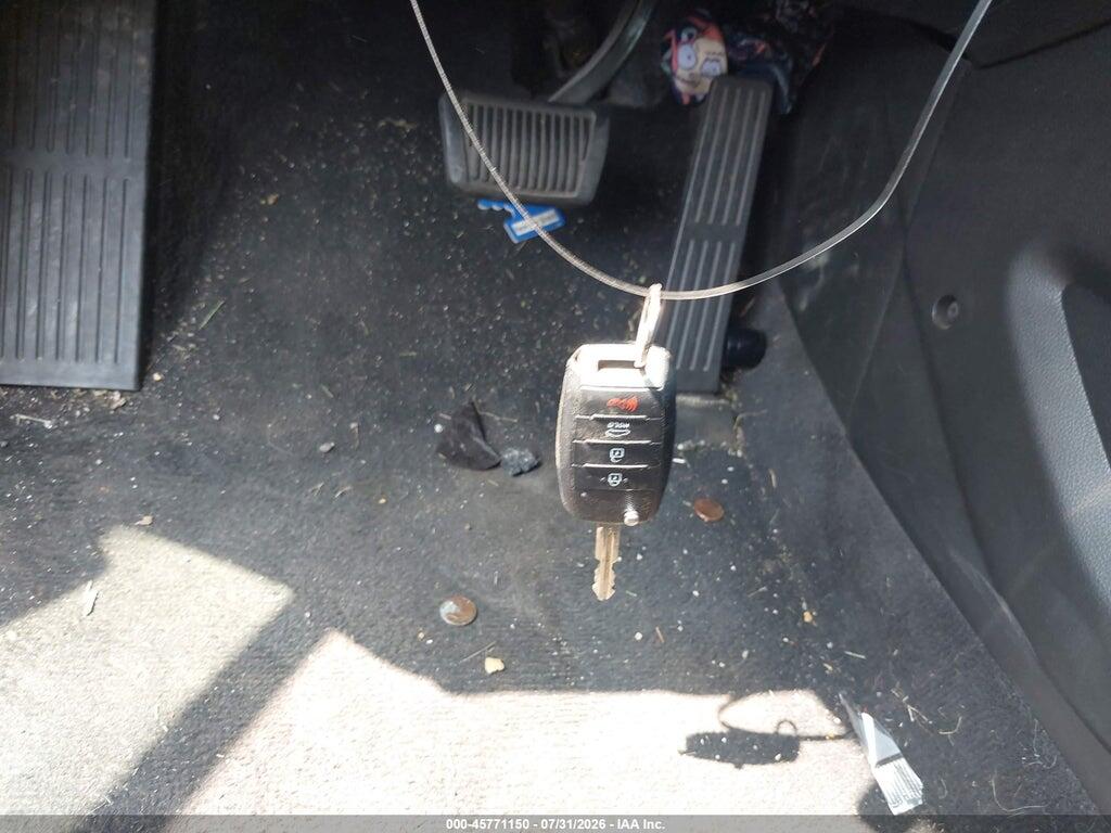 3KPFL4A75HE144909 2017 KIA FORTE photo no. 11