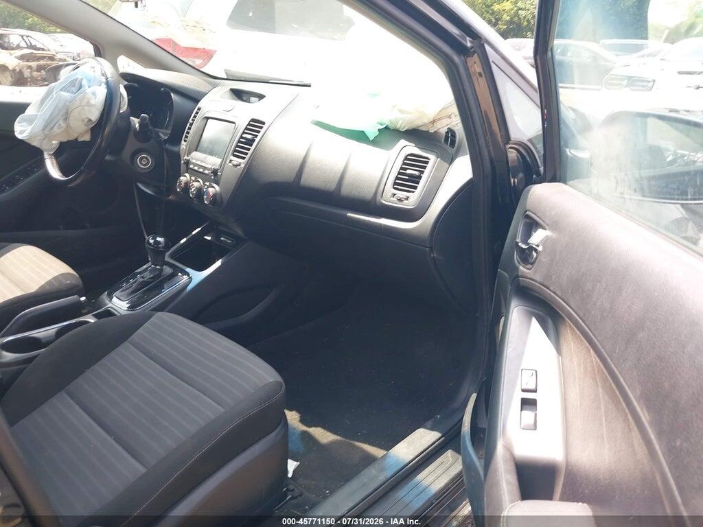 3KPFL4A75HE144909 2017 KIA FORTE photo no. 5