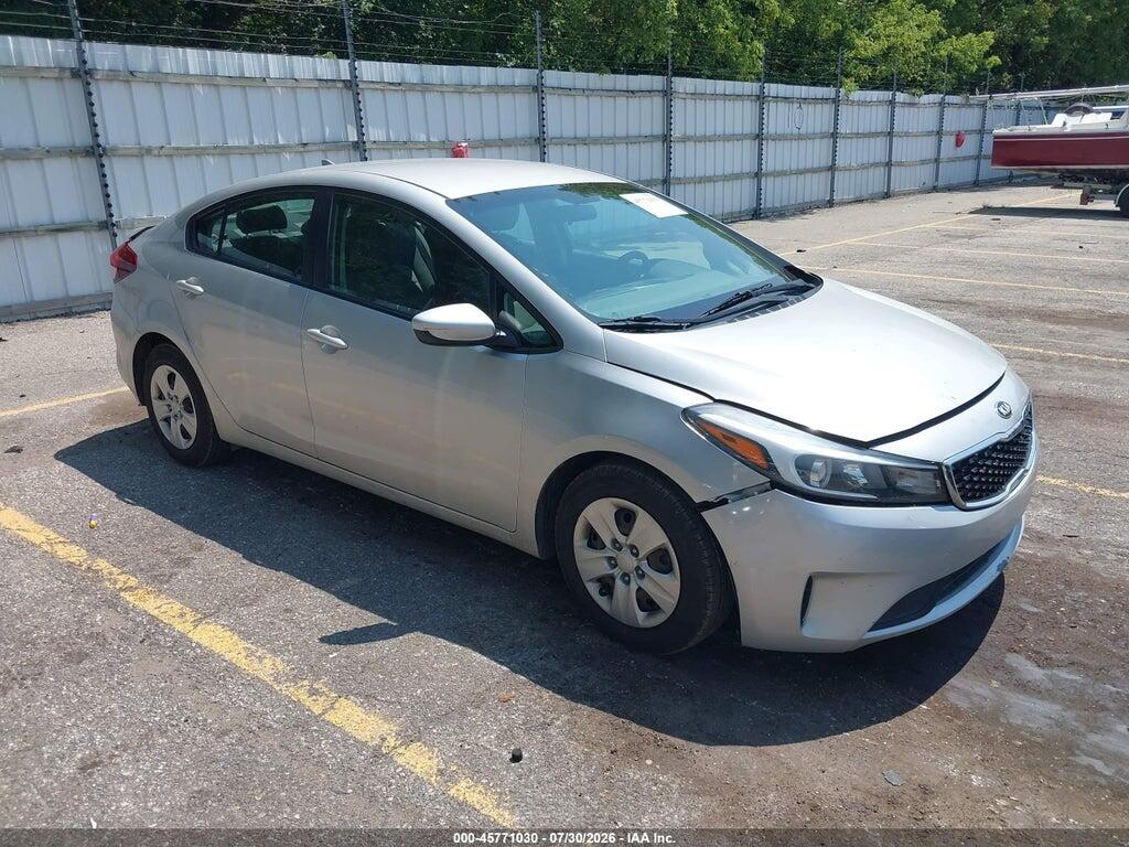 3KPFK4A70HE123680 2017 KIA FORTE photo no. 1
