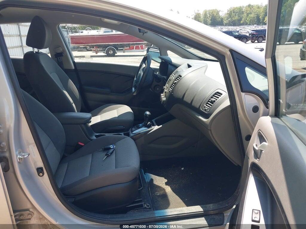 3KPFK4A70HE123680 2017 KIA FORTE photo no. 5