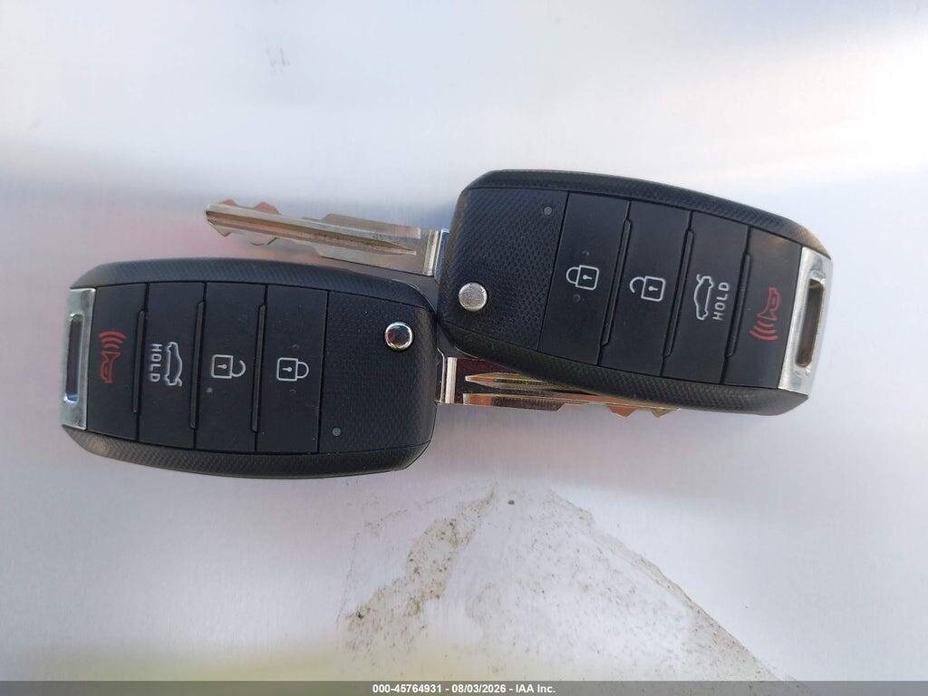 3KPFK4A74HE048966 2017 KIA FORTE photo no. 11