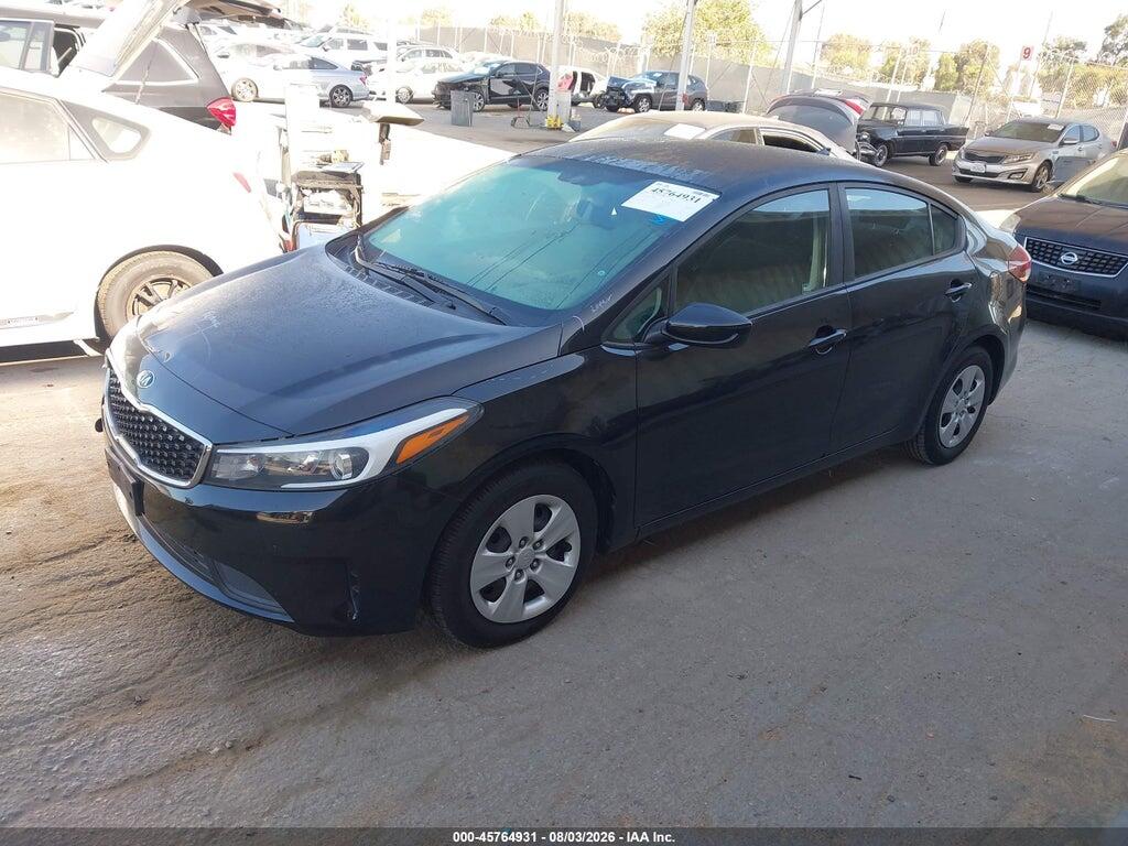 3KPFK4A74HE048966 2017 KIA FORTE photo no. 2