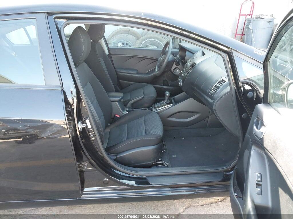 3KPFK4A74HE048966 2017 KIA FORTE photo no. 5