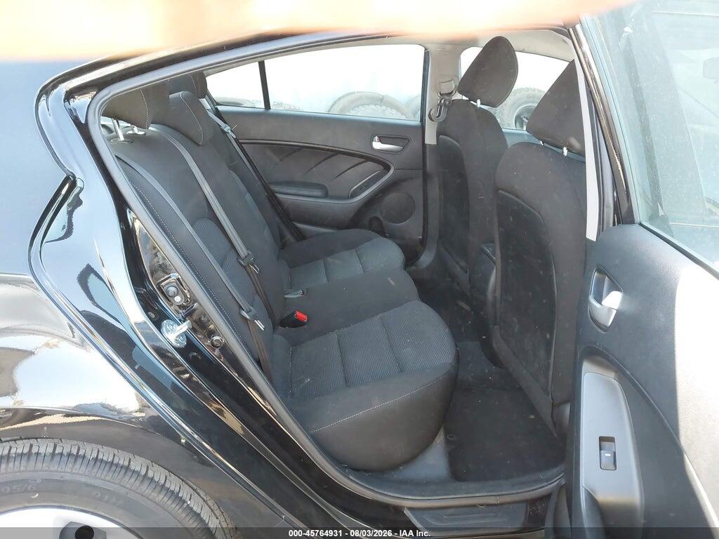 3KPFK4A74HE048966 2017 KIA FORTE photo no. 8