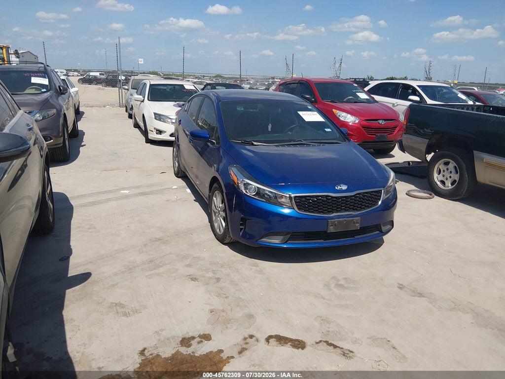 3KPFL4A70HE144266 2017 KIA FORTE photo no. 1