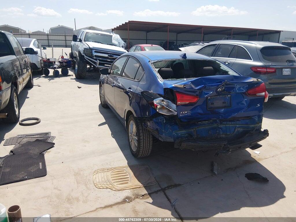 3KPFL4A70HE144266 2017 KIA FORTE photo no. 3