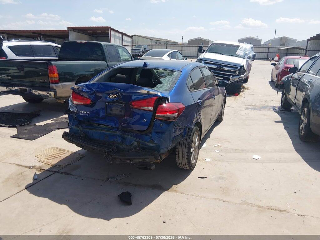 3KPFL4A70HE144266 2017 KIA FORTE photo no. 4