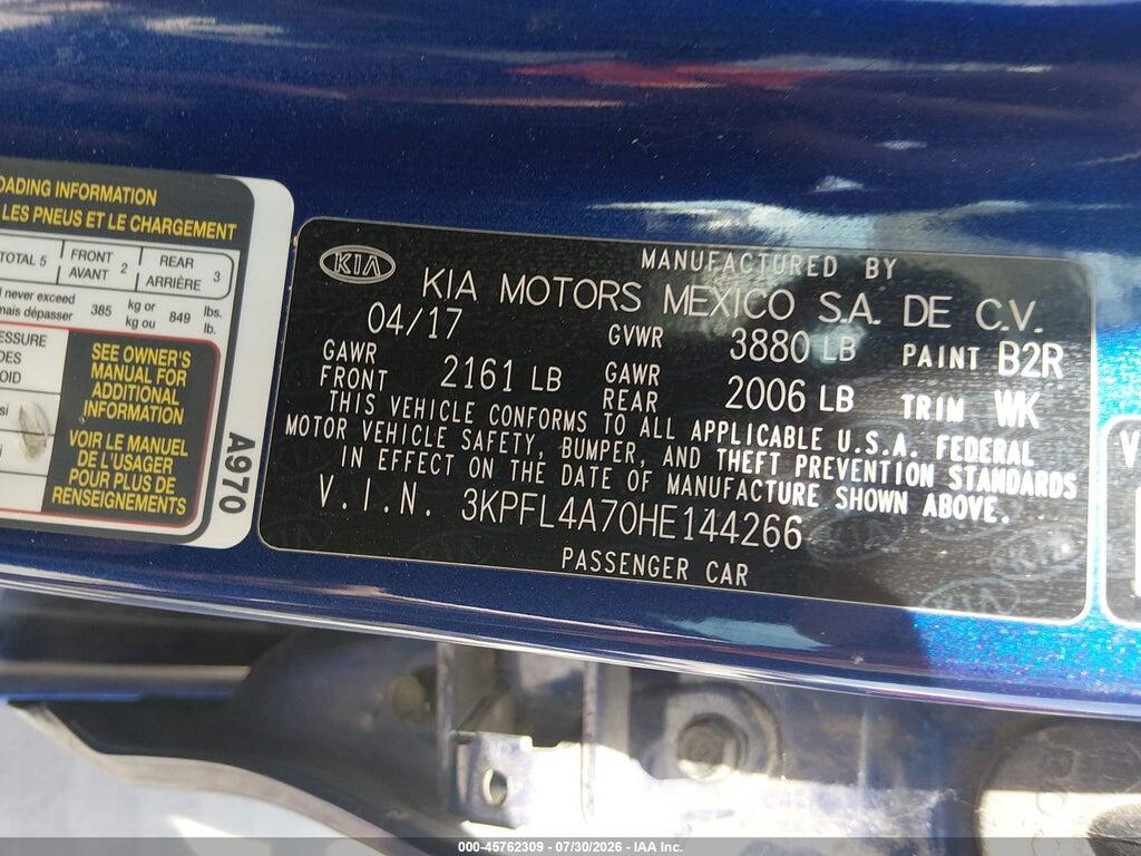 3KPFL4A70HE144266 2017 KIA FORTE photo no. 9