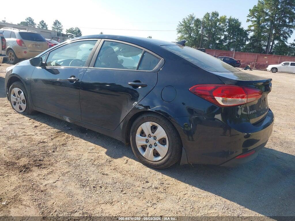 3KPFK4A77HE143487 2017 KIA FORTE photo no. 3