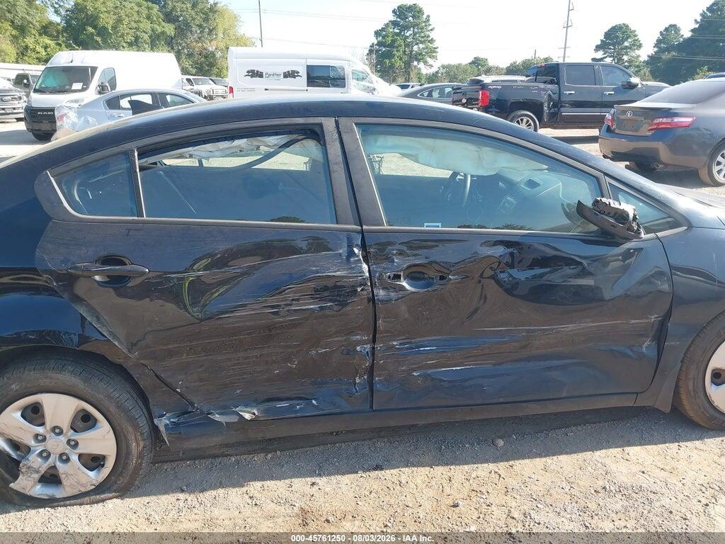 3KPFK4A77HE143487 2017 KIA FORTE photo no. 6