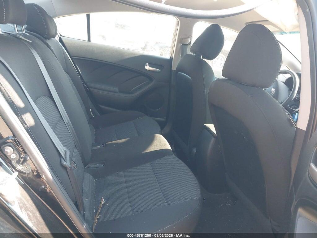 3KPFK4A77HE143487 2017 KIA FORTE photo no. 8