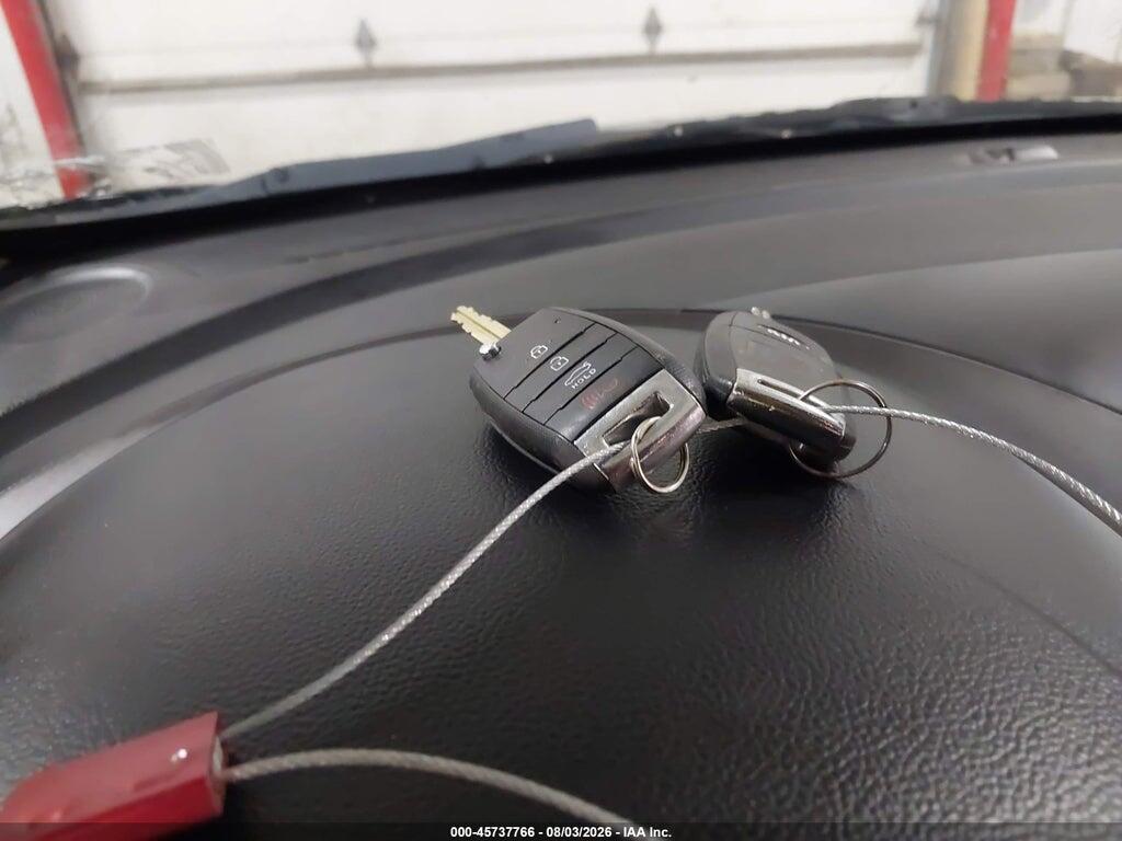 3KPFL4A72HE130353 2017 KIA FORTE photo no. 11