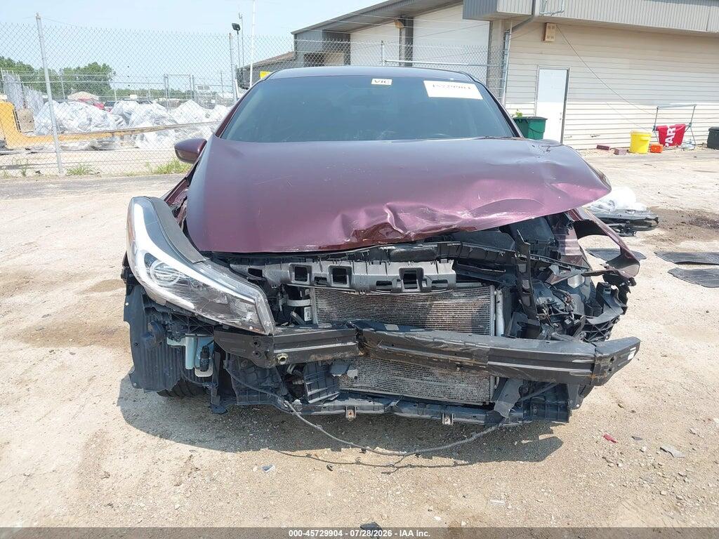 3KPFL4A74HE012949 2017 KIA FORTE photo no. 12
