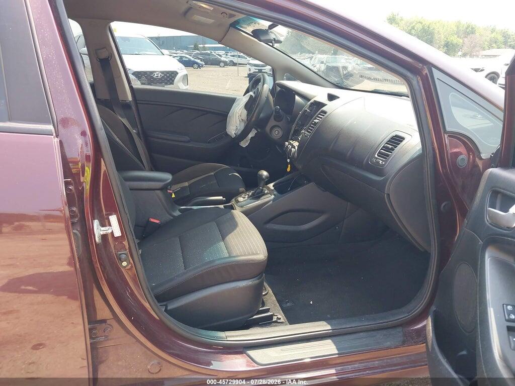3KPFL4A74HE012949 2017 KIA FORTE photo no. 5