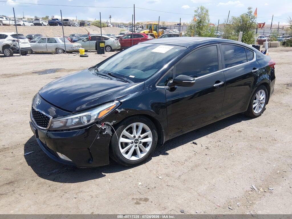 3KPFL4A76HE044785 2017 KIA FORTE photo no. 2
