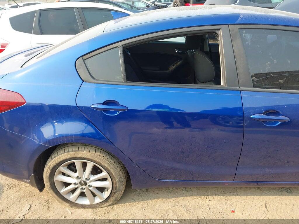 3KPFL4A72HE112032 2017 KIA FORTE photo no. 12