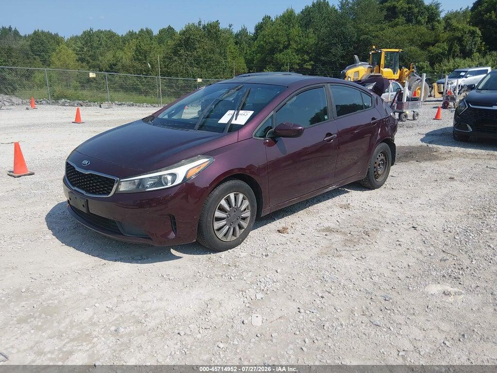 3KPFK4A74HE045842 2017 KIA FORTE photo no. 2
