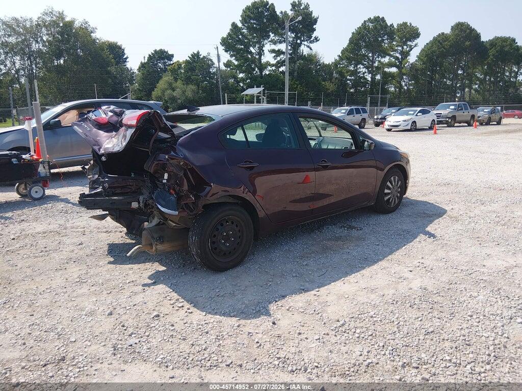 3KPFK4A74HE045842 2017 KIA FORTE photo no. 4