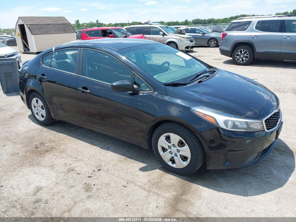 3KPFK4A70HE080572 2017 KIA FORTE photo no. 1